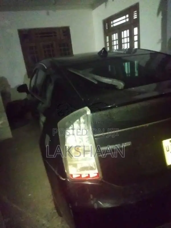 Toyota Prius 2011 Car (Used)