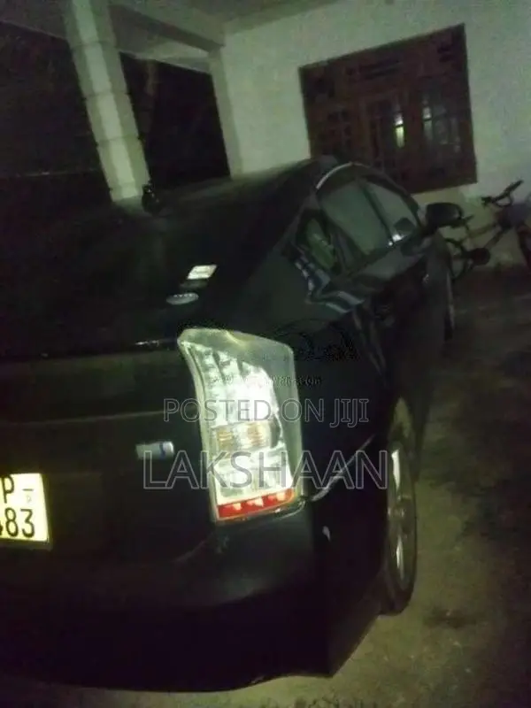 Toyota Prius 2011 Car (Used)