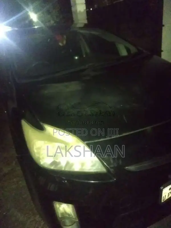 Toyota Prius 2011 Car (Used)