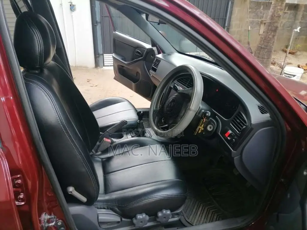 Hyundai ELANTRA 2004 Car (Used)