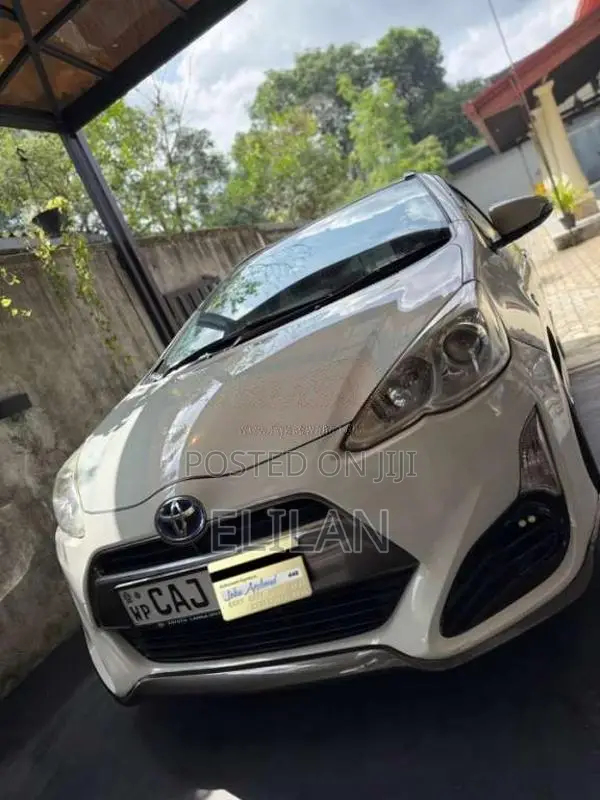 Toyota Aqua X Urban 2015 Car (Used)
