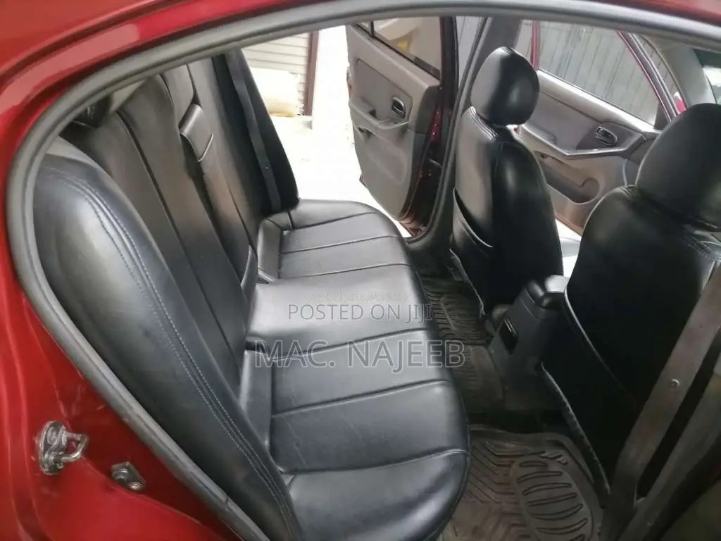 Hyundai ELANTRA 2004 Car (Used)