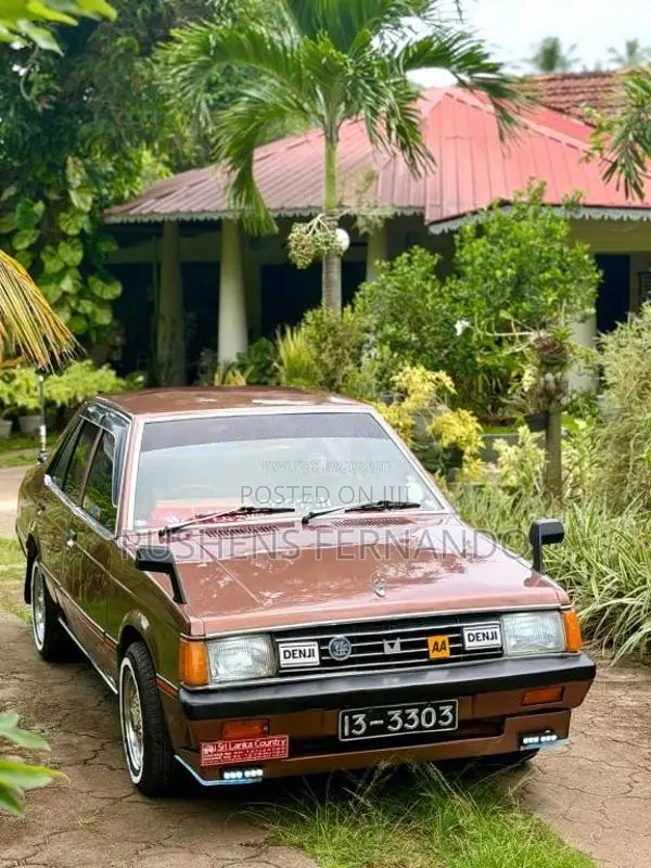 Mitsubishi Lancer Box 1980 Car (Used)