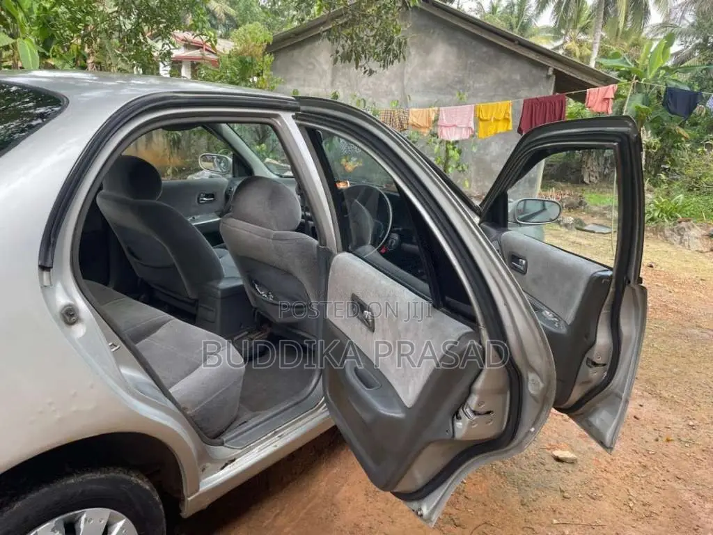 Nissan Bluebird 1993 Car (Used)