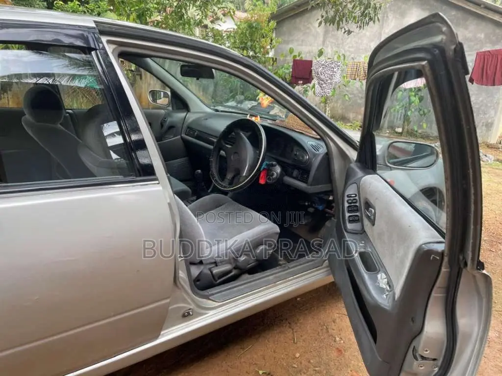 Nissan Bluebird 1993 Car (Used)
