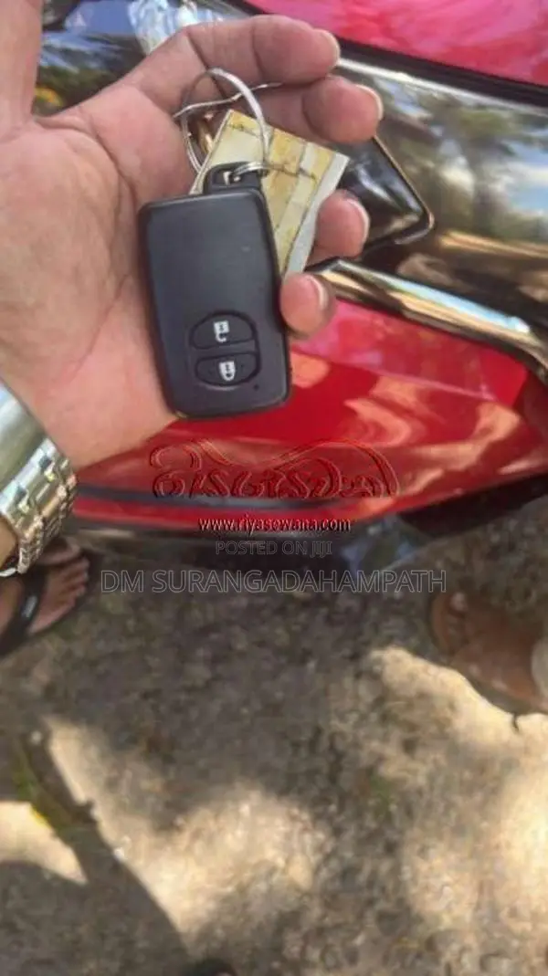 Toyota Vitz 2017 Car (Used)
