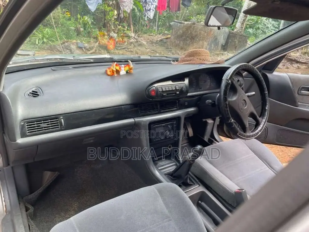 Nissan Bluebird 1993 Car (Used)