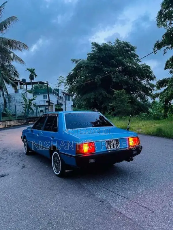 Mitsubishi Lancer Box 1980 Car (Used)