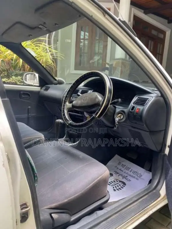 Toyota Corolla 1997 Car (Used)