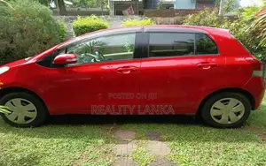Toyota Vitz 2008 Car (Used)
