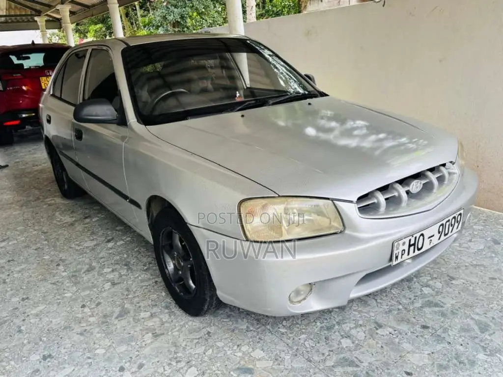 Hyundai Accent 2000 Car (Used)