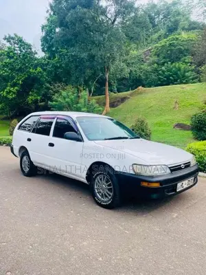 Toyota Corolla 2000 Car (Used)