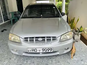 Hyundai Accent 2000 Car (Used)