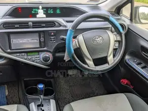 Toyota Aqua 2013 Car (Used)