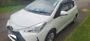 Toyota Vitz Safety 2017 Car (Used)