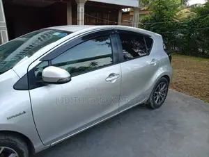 Toyota Aqua 2013 Car (Used)