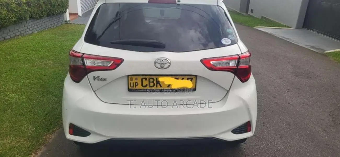 Toyota Vitz Safety 2017 Car (Used)