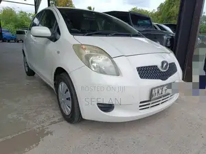 Toyota Vitz 2007 Car (Used)