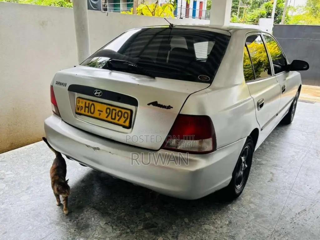 Hyundai Accent 2000 Car (Used)