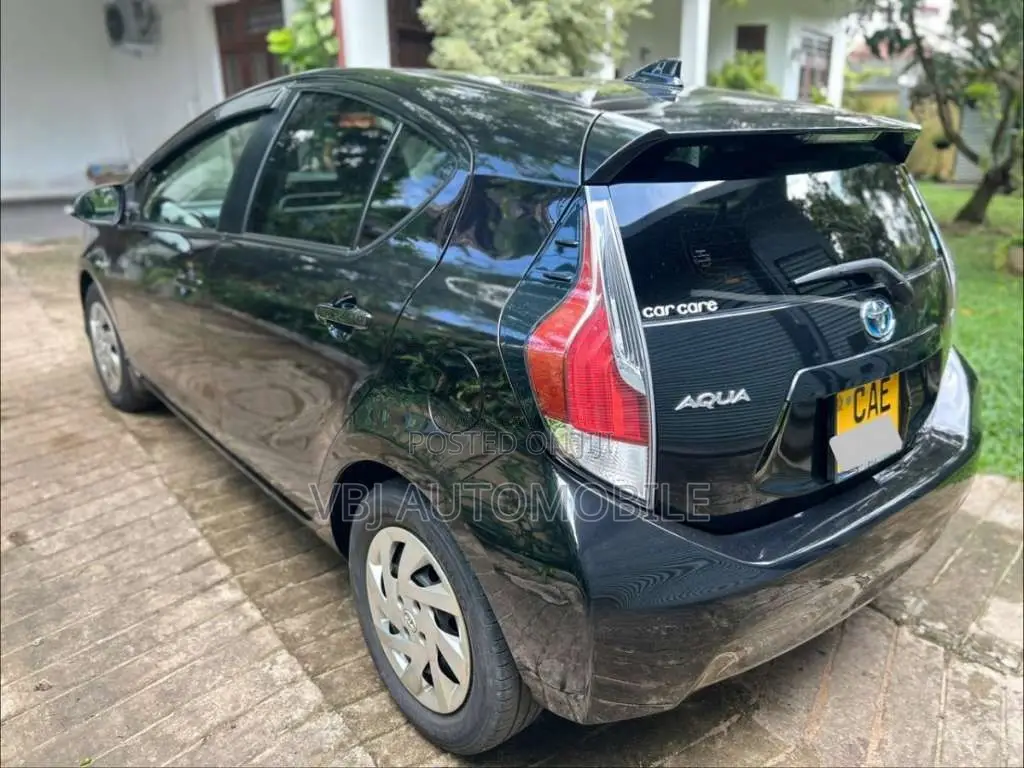 Toyota Aqua X Urban 2015 Car (Used)