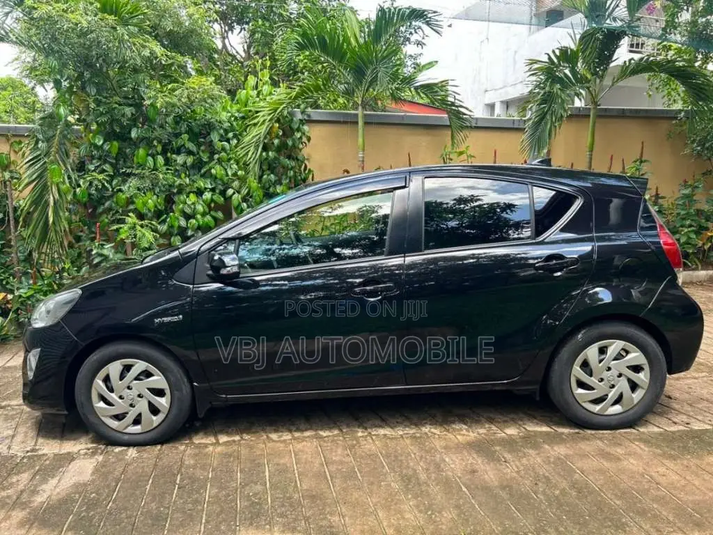 Toyota Aqua X Urban 2015 Car (Used)