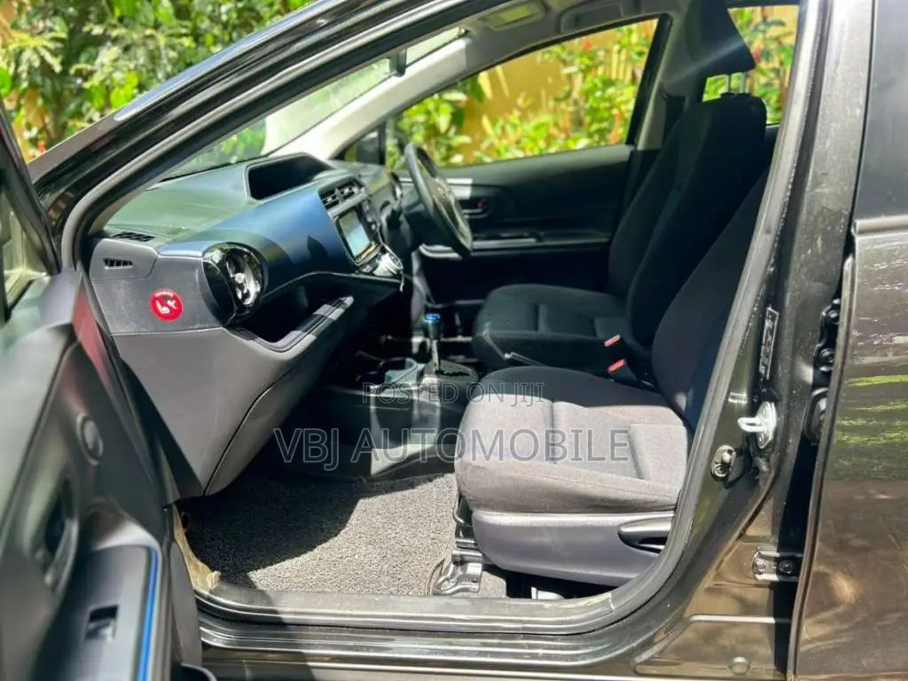 Toyota Aqua X Urban 2015 Car (Used)