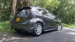 Toyota Aqua 2012 Car (Used)