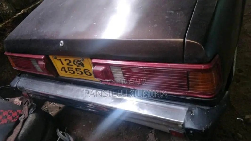 Mitsubishi Lancer Tube Light 1980 Car (Used)