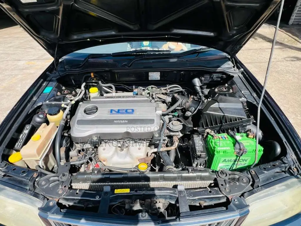 Nissan FB15 EX Saloon 2000 Car (Used)