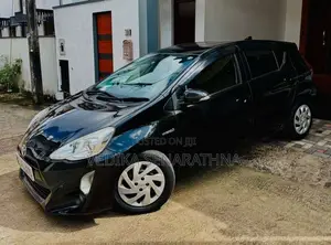 Toyota Aqua 2015 Car (Used)