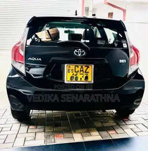 Toyota Aqua 2015 Car (Used)
