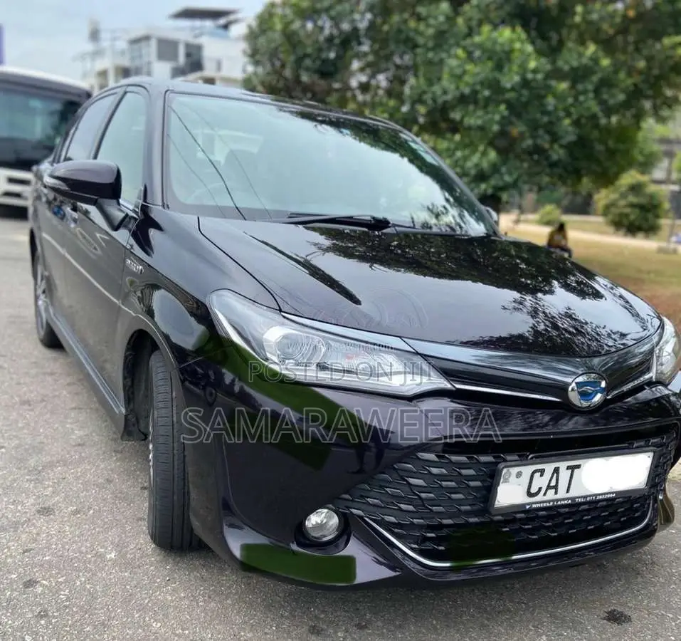 Toyota Axio Wxb 2016 Car (Used)