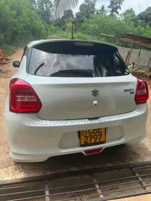 Suzuki Swift 2017 Car (Used)