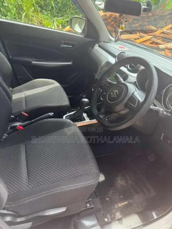 Suzuki Swift 2017 Car (Used)