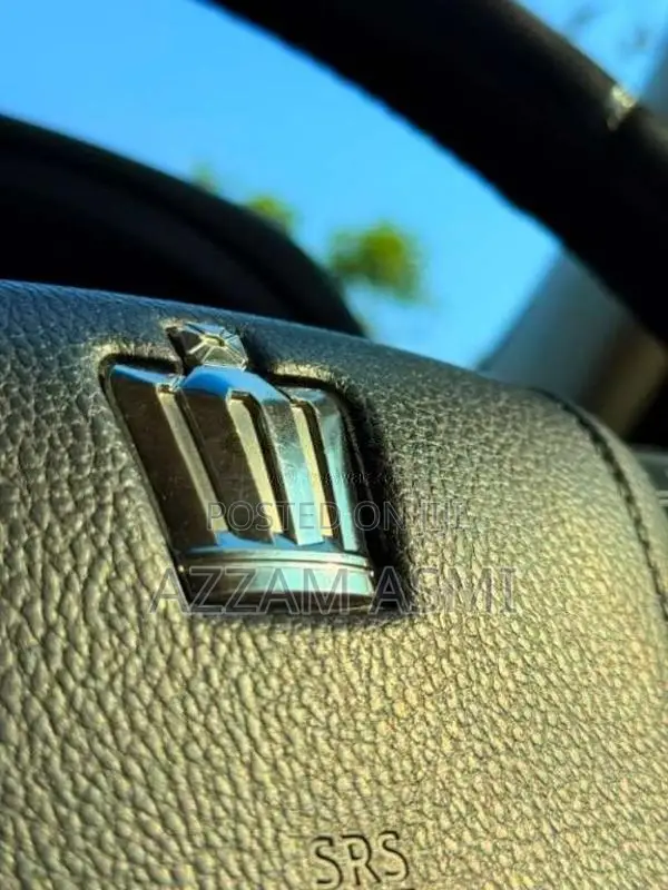 Toyota Crown 2013 Car (Used)