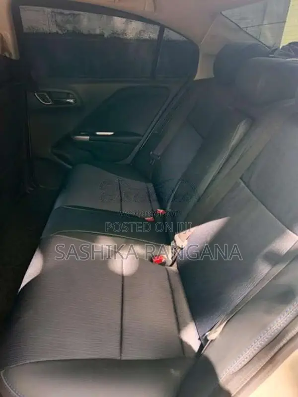 Honda Grace 2015 Car (Used)