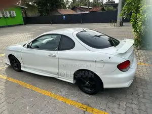 Hyundai Coupe 2005 Car (Used)