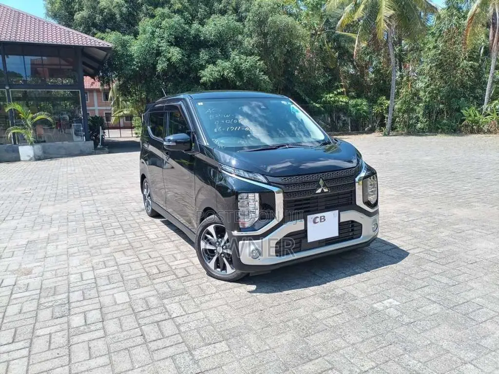 Mitsubishi EK X Cross TURBO 2023 Car (Used)