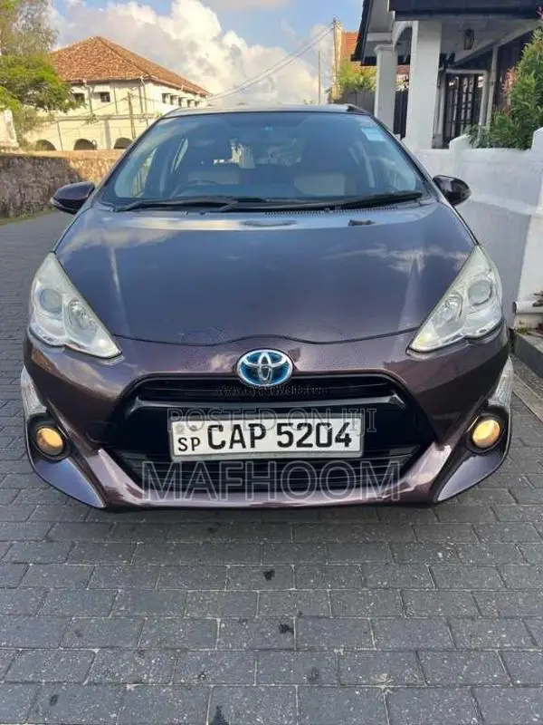 Toyota Aqua Urban 2016 Car (Used)