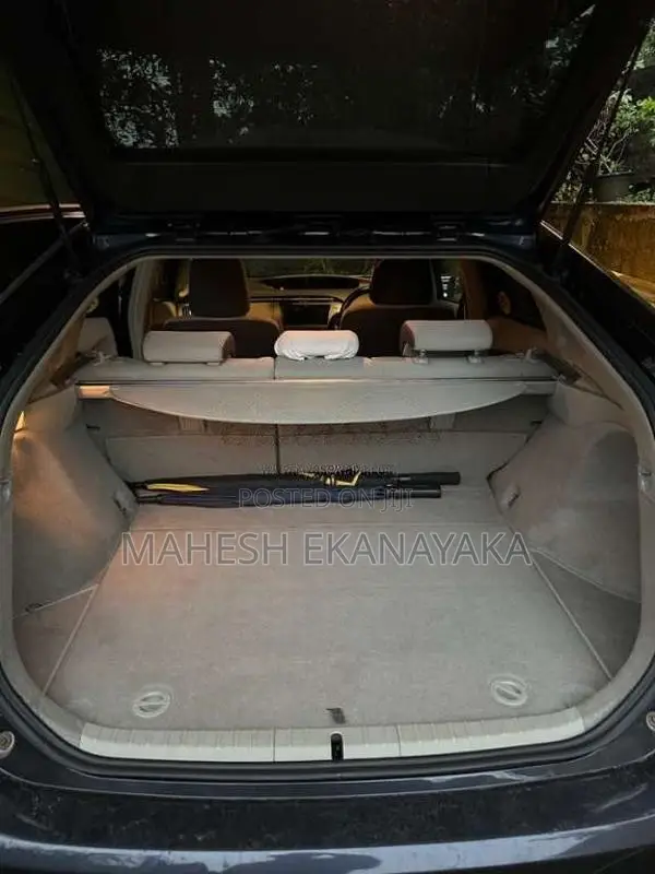 Toyota Prius 2010 Car (Used)