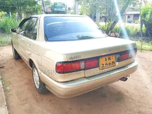 Nissan Sunny FB13 1992 Car (Used)