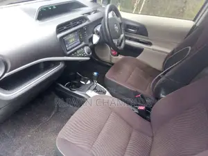 Toyota Aqua 2012 Car (Used)