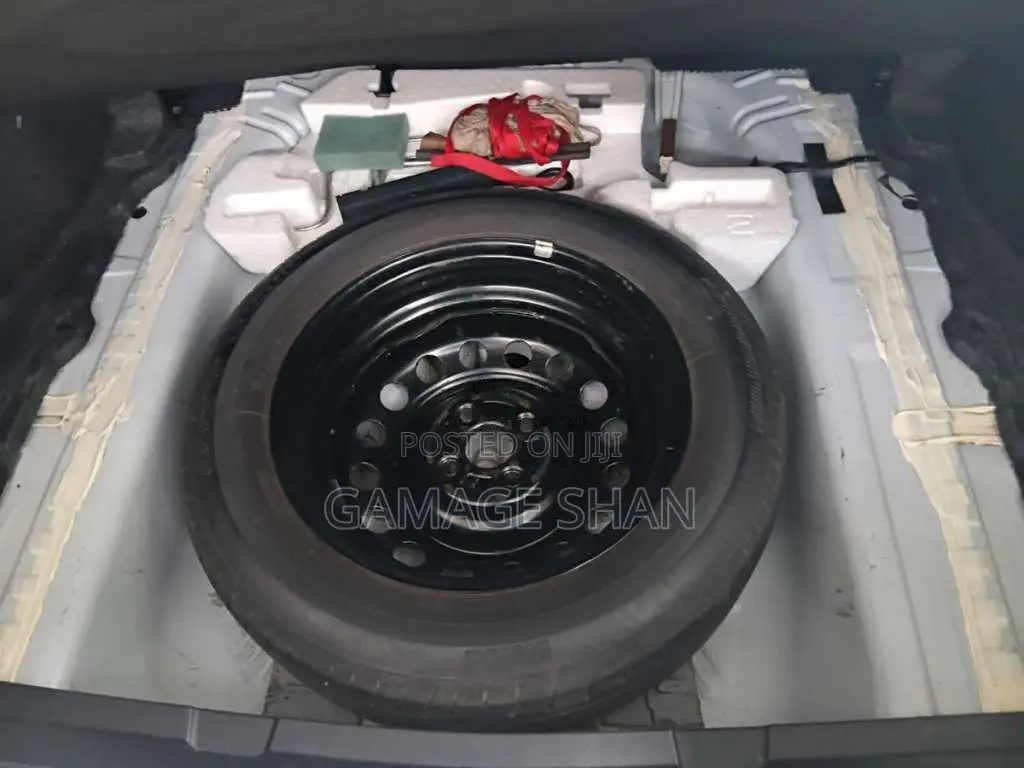 Toyota Axio 2015 Car (Used)