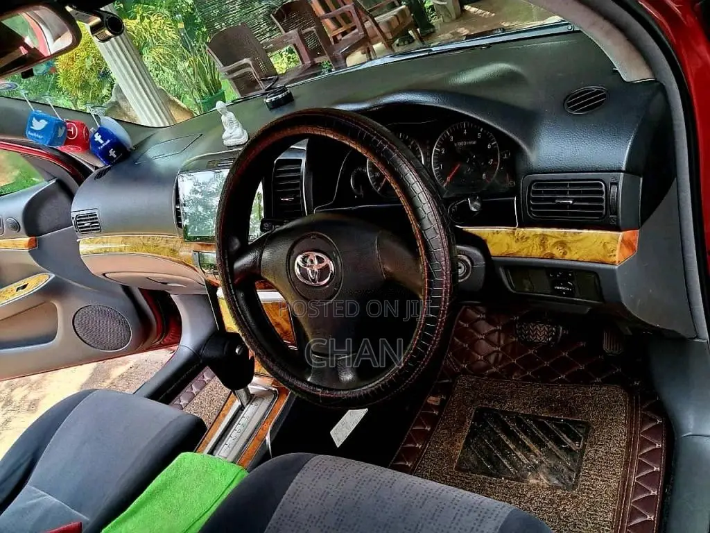 Toyota Allion 240 2005 Car (Used)