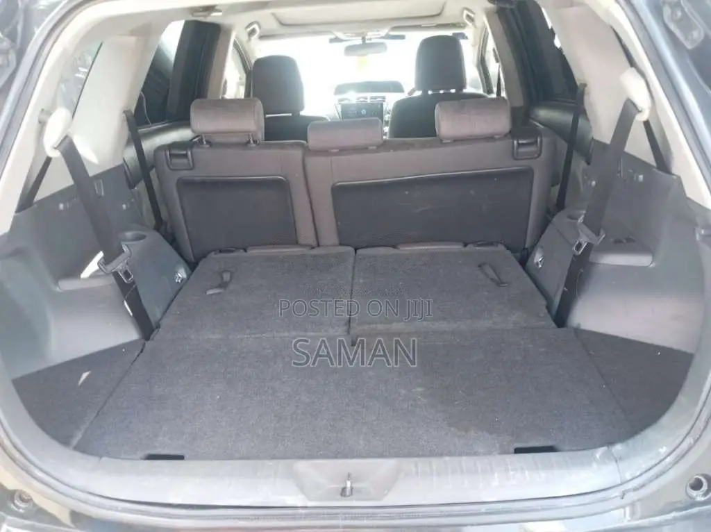 Toyota Prius Alfa 2011 Car (Used)