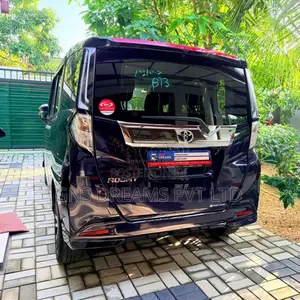 Toyota ROOMY CUSTOM GT TURGO 2023 Car Unregistered (Recondition)