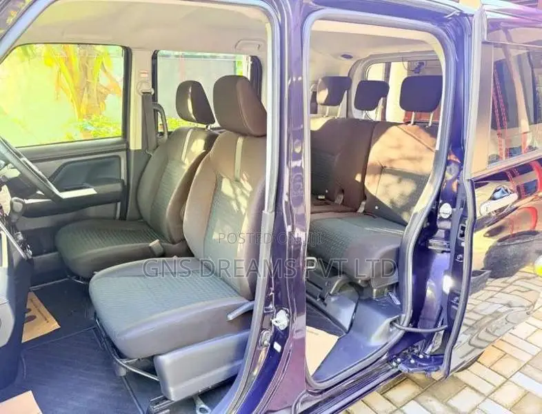 Toyota ROOMY CUSTOM GT TURGO 2023 Car Unregistered (Recondition)