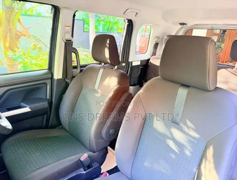 Toyota ROOMY CUSTOM GT TURGO 2023 Car Unregistered (Recondition)