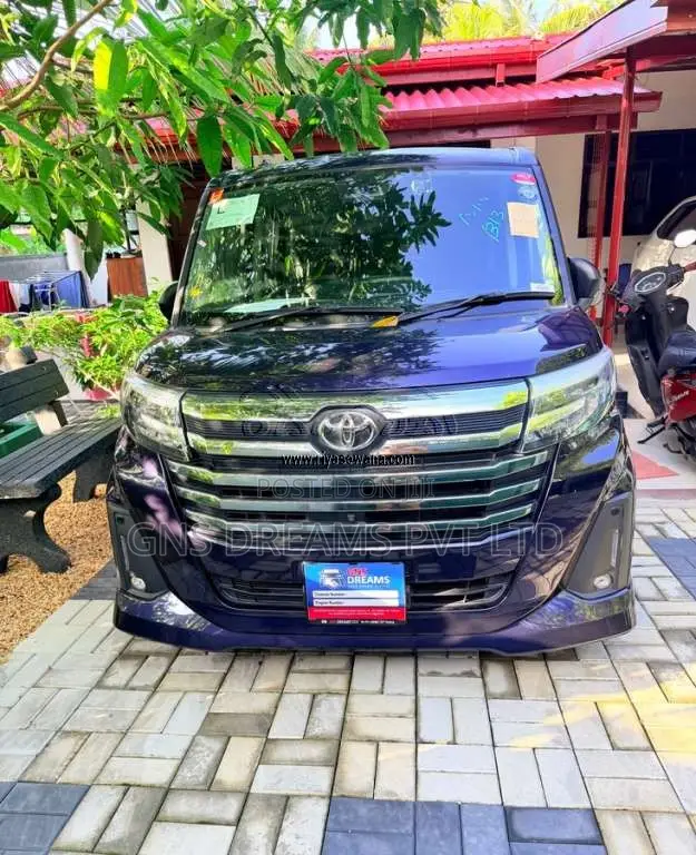 Toyota ROOMY CUSTOM GT TURGO 2023 Car Unregistered (Recondition)
