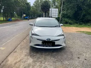 Toyota Prius 4th Gen 2016 Car (Used)